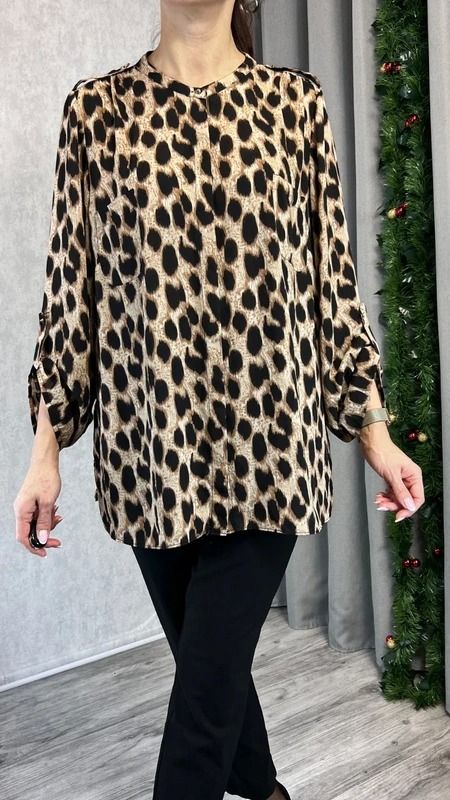 Bluzka szyfonowa w panterkowy print koszulowy fason z długim rękawem rozmiar 52 plus size